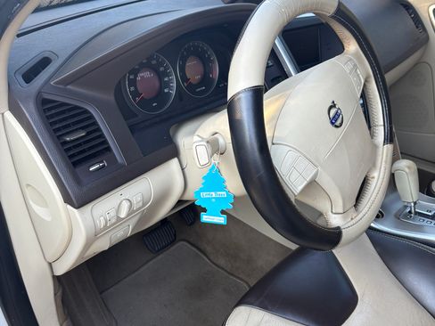 Used 2010 Volvo XC60 3.2 image 5