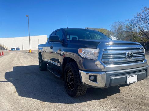 Used 2016 Toyota Tundra SR5 image 6