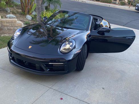 Used 2023 Porsche 911 Carrera 4 GTS image 2