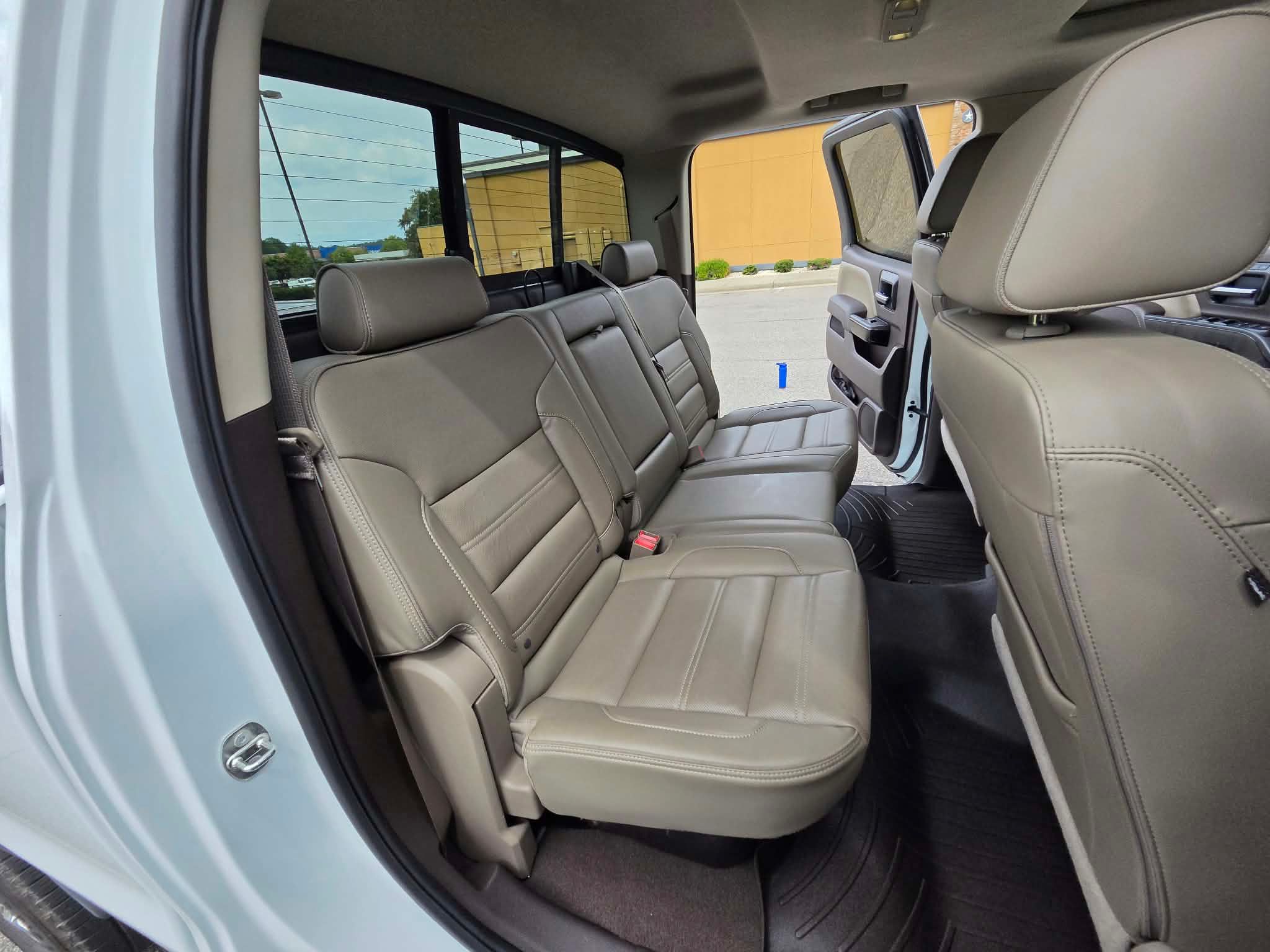 Used 2016 GMC Sierra 2500 Denali w/ Duramax Plus Package AWD/4WD image 18