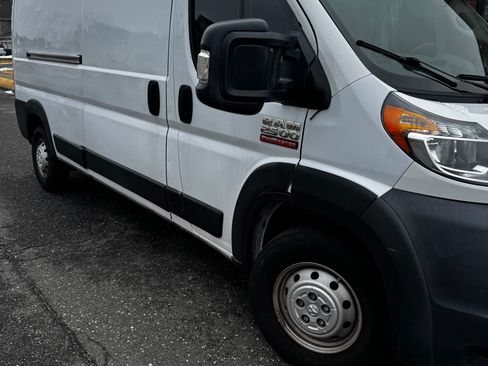 Used 2020 RAM ProMaster 2500 w/ Interior Convenience Group image 4