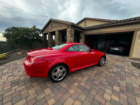 Used 2005 Lexus SC 430 Convertible image 8