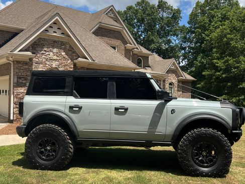 Used 2022 Ford Bronco Badlands image 24