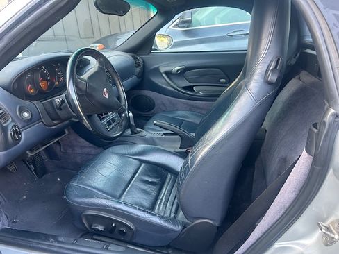 Used 2001 Porsche Boxster Cabriolet 2D image 11