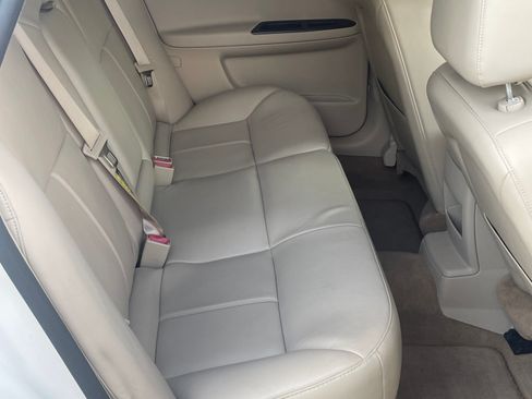 Used 2006 Chevrolet Impala SS w/ Convenience Package FWD image 9