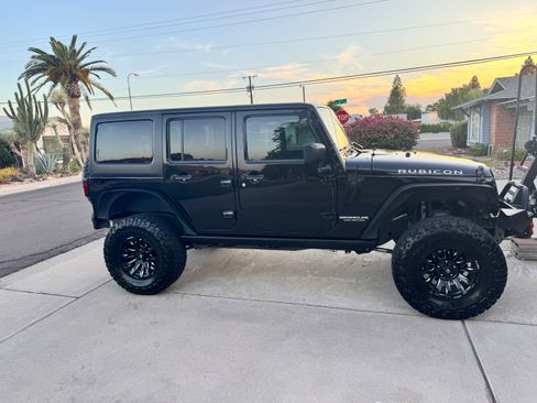 Used 2016 Jeep Wrangler Unlimited Rubicon w/ Max Tow Package AWD/4WD image 2