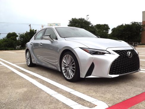 Used 2024 Lexus IS 300 w/ Premium Package RWD image 16