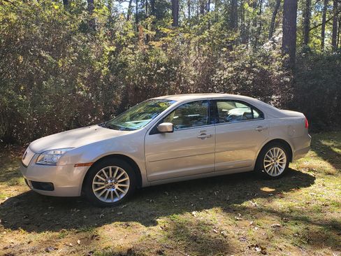 Used 2009 Mercury Milan Premier image 6