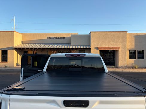 Used 2021 GMC Sierra 1500 AT4 w/ AT4 Premium Package AWD/4WD image 19
