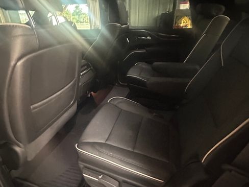 Used 2024 Cadillac Escalade Premium Luxury w/ LPO, Floor Liner Package AWD/4WD image 9