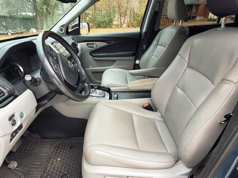 Used 2016 Honda Pilot Touring image 13