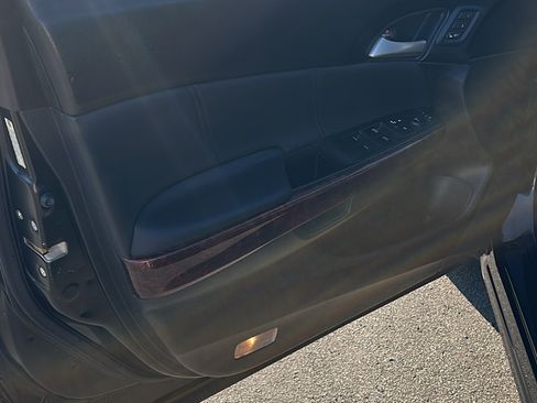 Used 2012 Honda Crosstour EX-L image 1