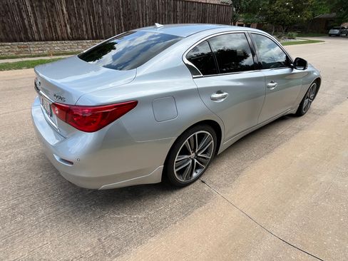 Used 2015 INFINITI Q50 Sport w/ Deluxe Touring Package image 4