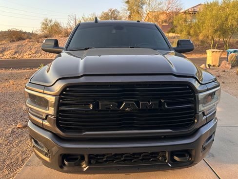 Used 2020 RAM 2500 Laramie w/ Night Edition image 10
