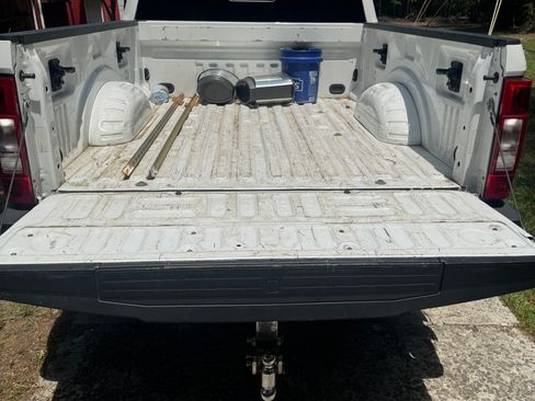 Used 2022 Ford F250 Lariat w/ Lariat Ultimate Package AWD/4WD image 16
