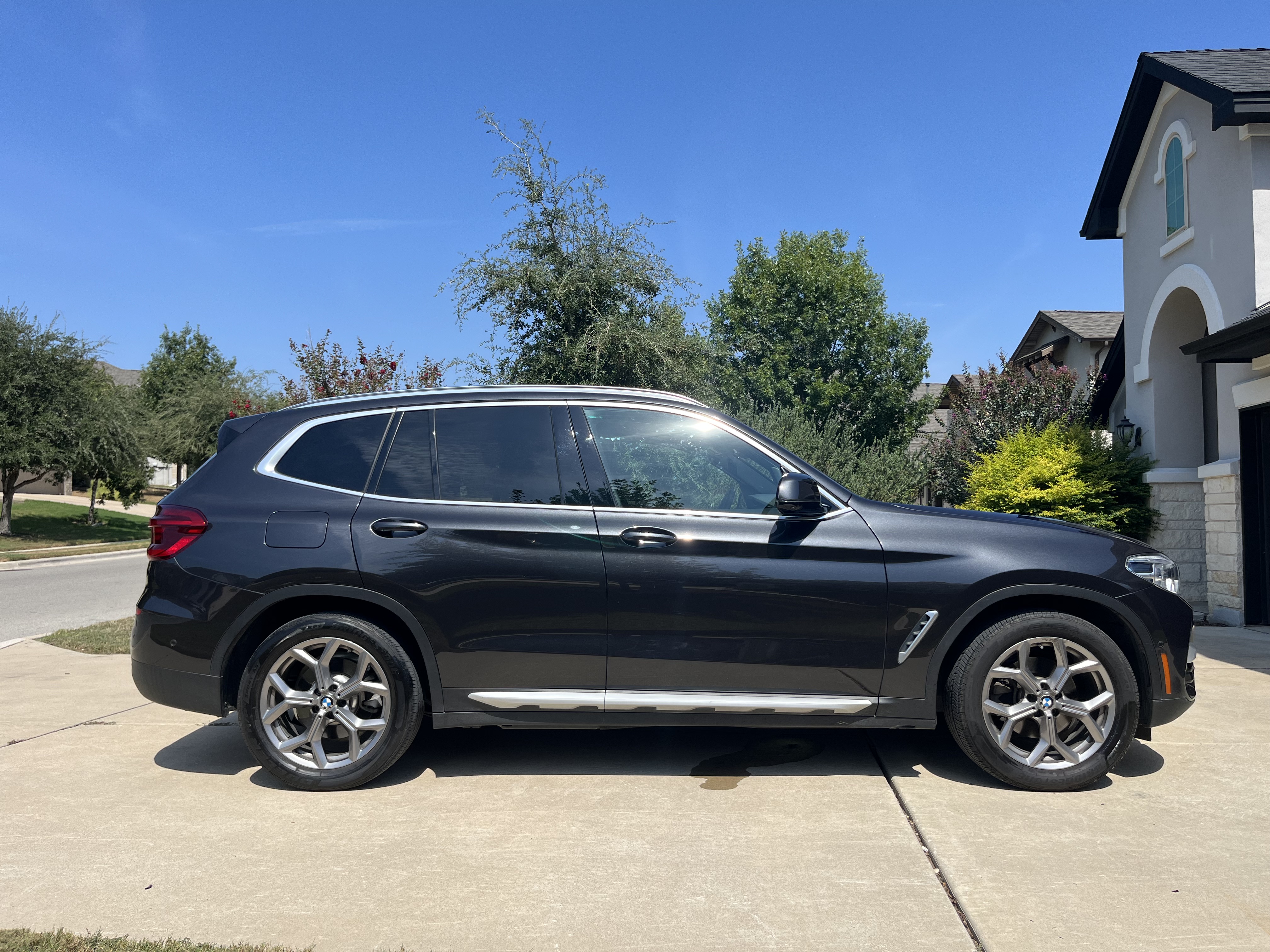 Used 2020 BMW X3 xDrive30i w/ Executive Package AWD/4WD image 4