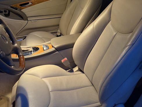 Used 2007 Mercedes-Benz SL 550 SL 550 Roadster 2D image 11