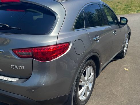 Used 2014 INFINITI QX70 AWD w/ Premium Package image 4