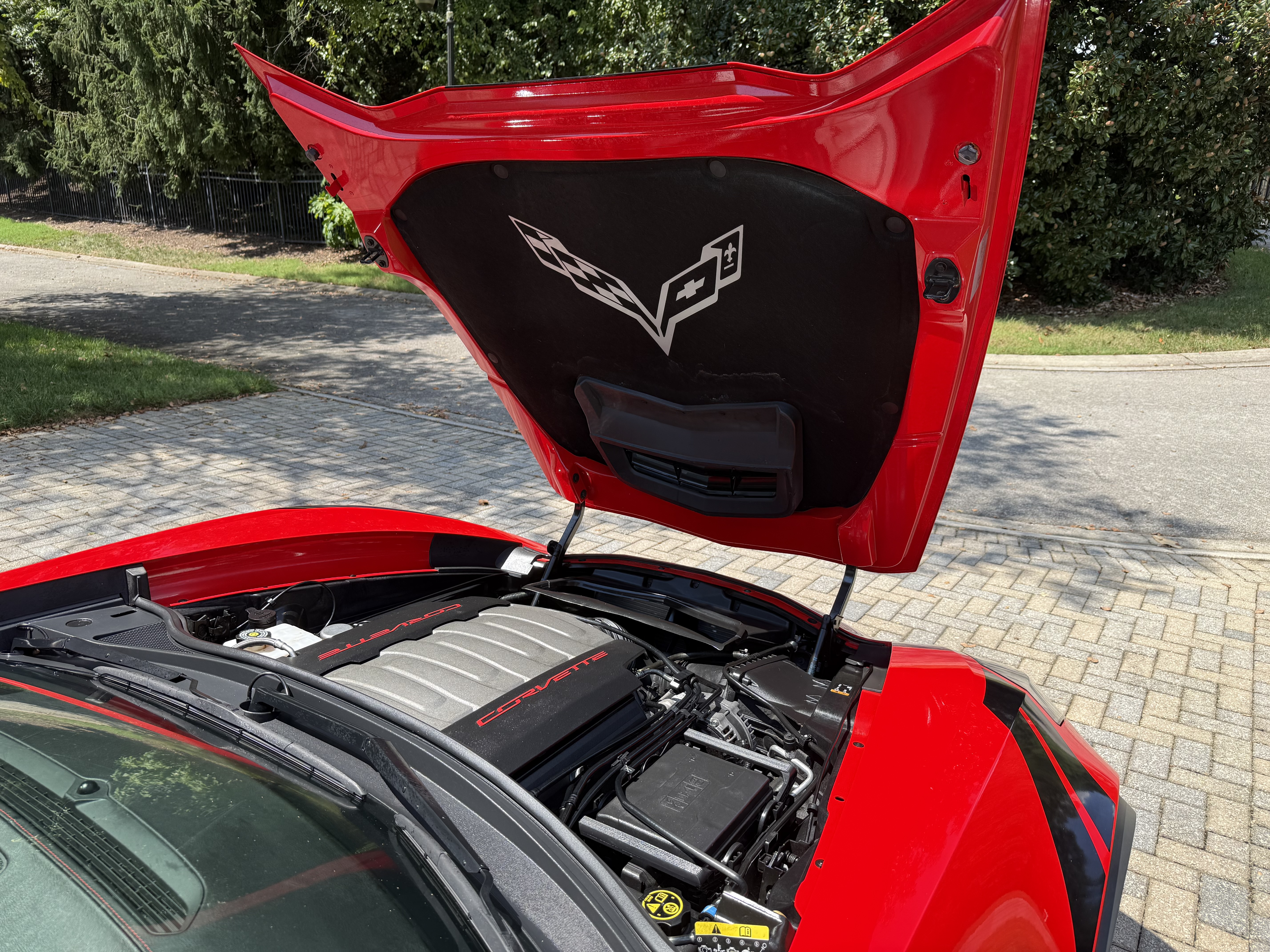 Used 2019 Chevrolet Corvette Grand Sport w/ Z07 Performance Package RWD image 15