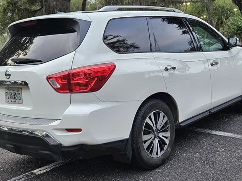 Used 2017 Nissan Pathfinder S FWD image 9