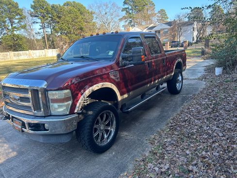 Used 2008 Ford F250 Lariat image 2