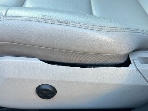 Used 2012 Mercedes-Benz E 350 Sedan image 17