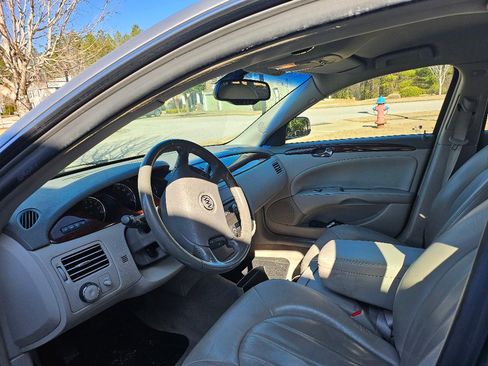 Used 2007 Buick Lucerne CXL w/ Driver Confidence Package image 13