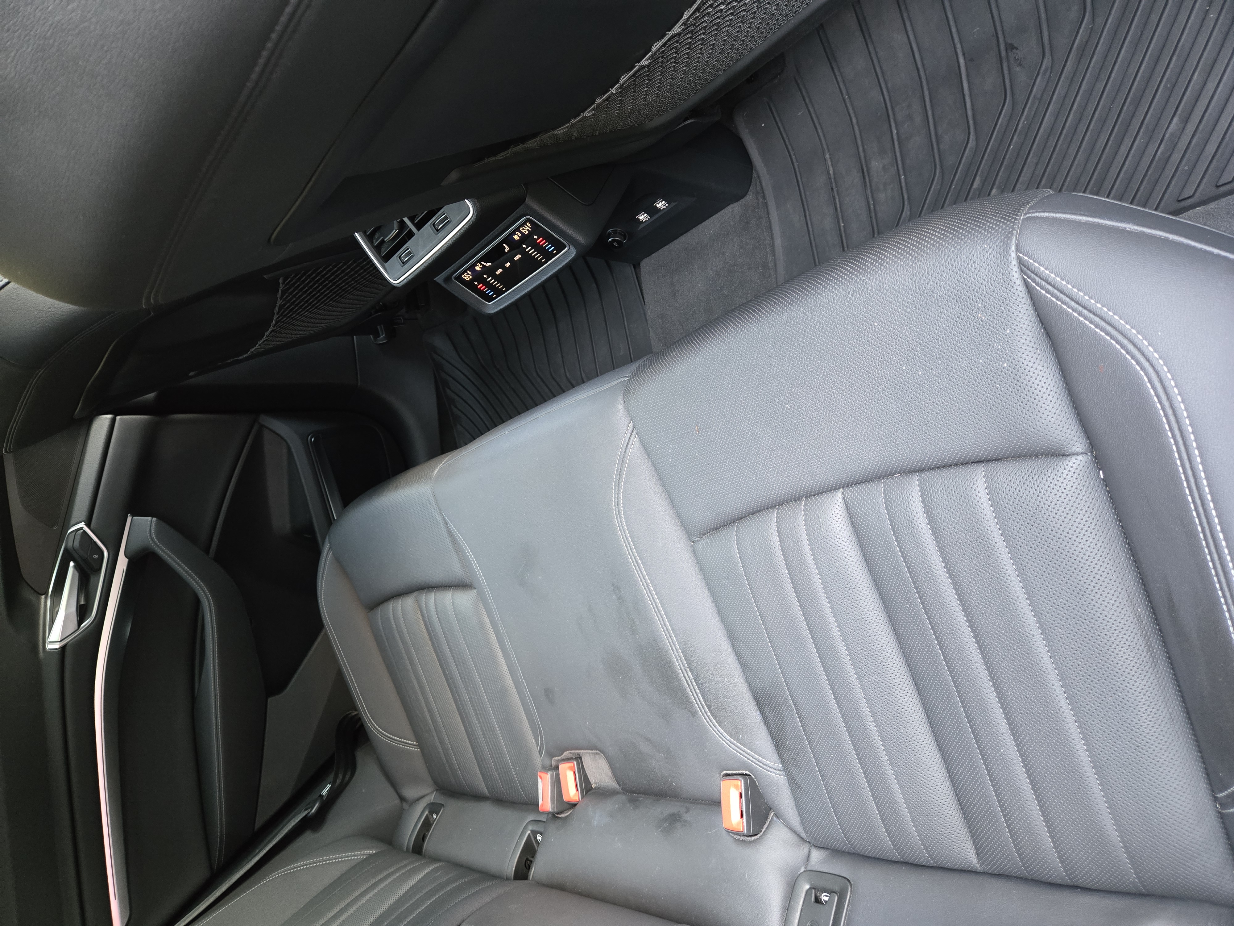 Used 2019 Audi e-tron Premium Plus AWD/4WD image 16