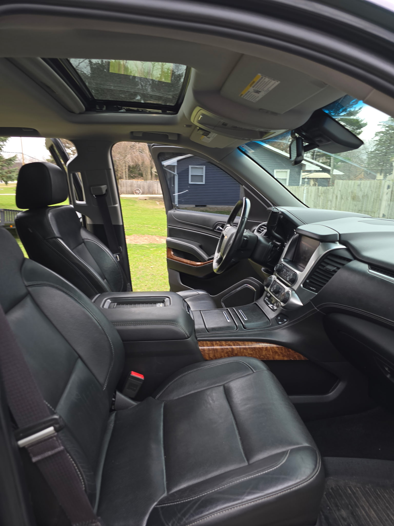 Used 2016 Chevrolet Tahoe LTZ AWD/4WD image 18