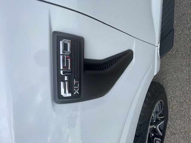 Used 2021 Ford F150 XLT w/ Equipment Group 302A High RWD image 16