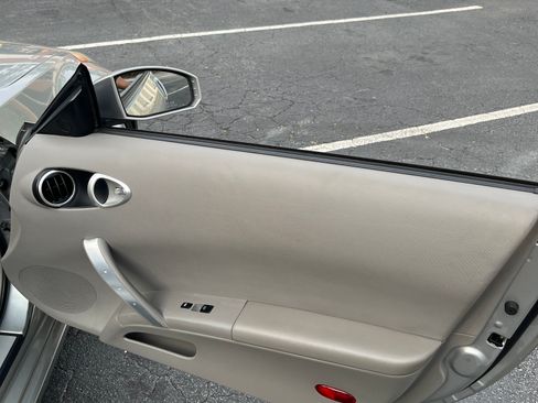 Used 2005 Nissan 350Z Touring RWD image 14