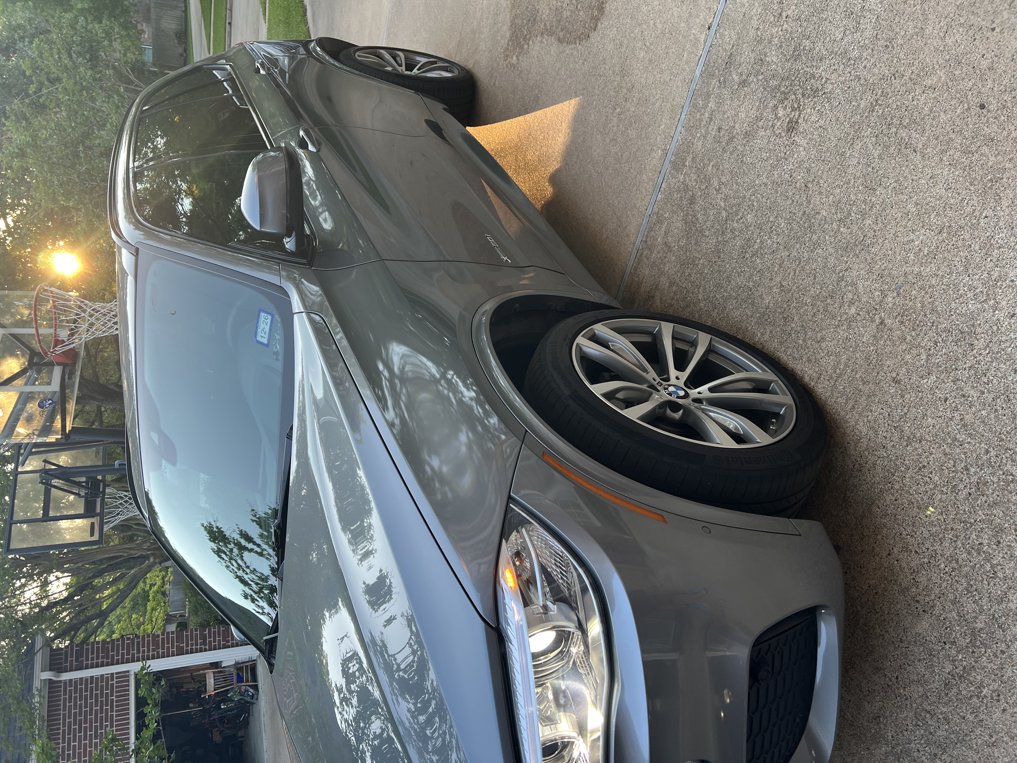 Used 2018 BMW X5 xDrive50i w/ M Sport Package AWD/4WD image 4