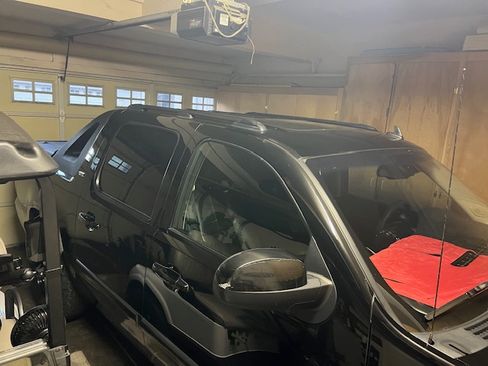 Used 2007 Chevrolet Avalanche LTZ w/ LTZ Preferred Equipment Group image 11