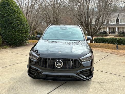 Used 2025 Mercedes-Benz GLA 35 AMG 4MATIC image 10