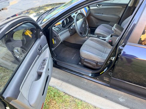 Used 2009 Hyundai Sonata GLS FWD image 16