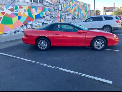 Used 2002 Chevrolet Camaro Z28 w/ Preferred Equipment Group 2 RWD image 32
