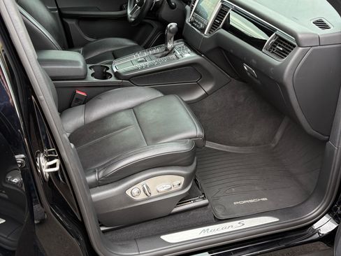 Used 2017 Porsche Macan S AWD/4WD image 17