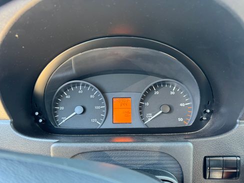 Used 2017 Mercedes-Benz Sprinter 3500 image 5