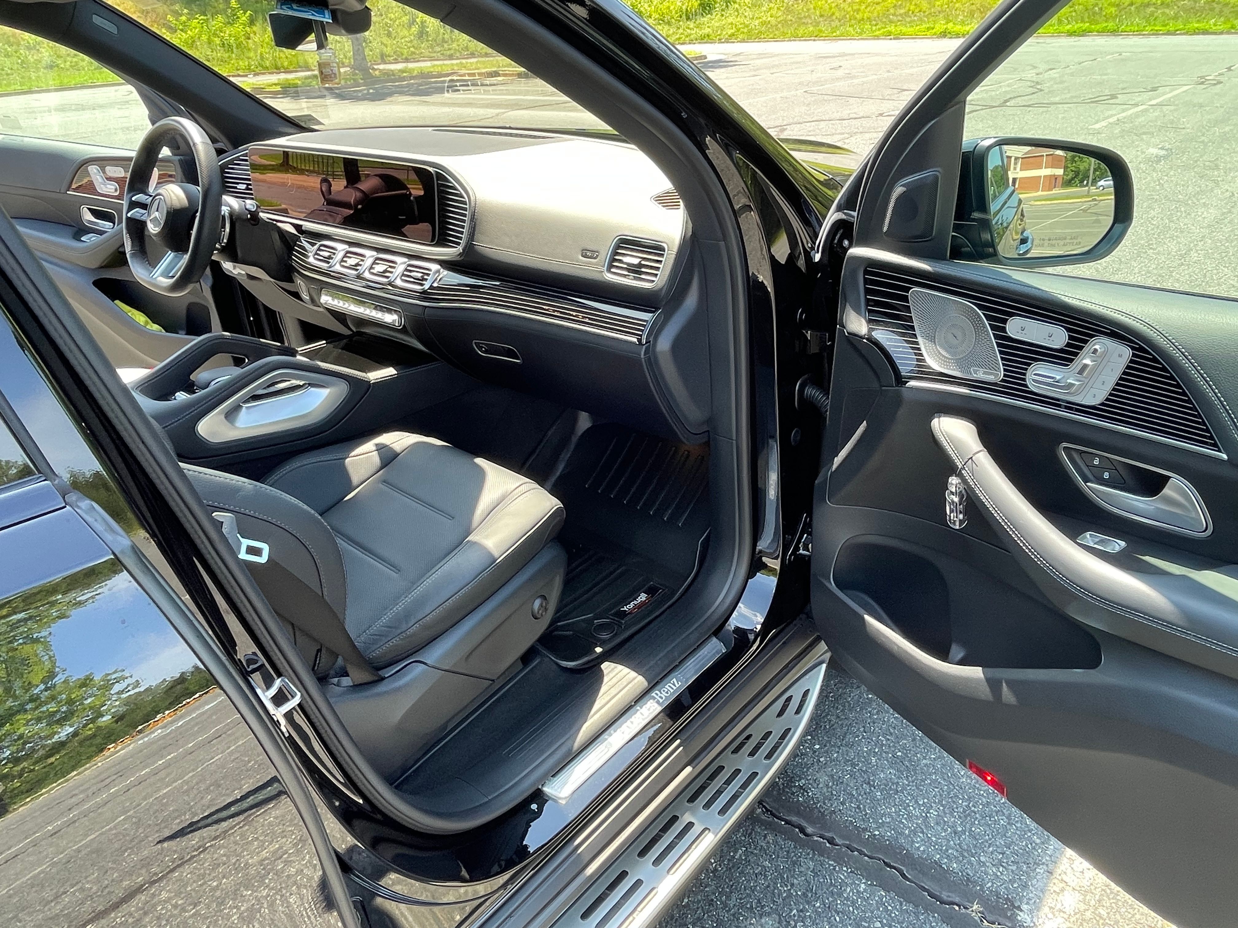 Used 2024 Mercedes-Benz GLE 450 4MATIC image 11