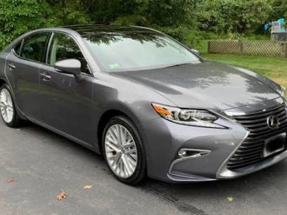 Used 2016 Lexus ES 350 w/ Luxury Package w/Wood Trim