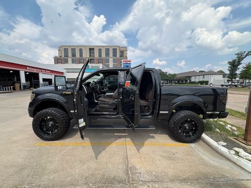 Used 2012 Ford F150 Platinum image 2