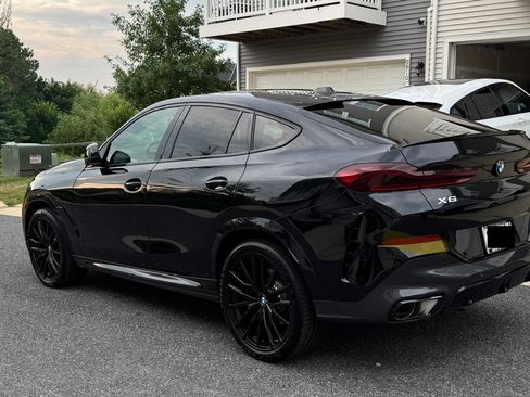 Used 2026 BMW X6 xDrive40i w/ Climate Comfort Package image 2