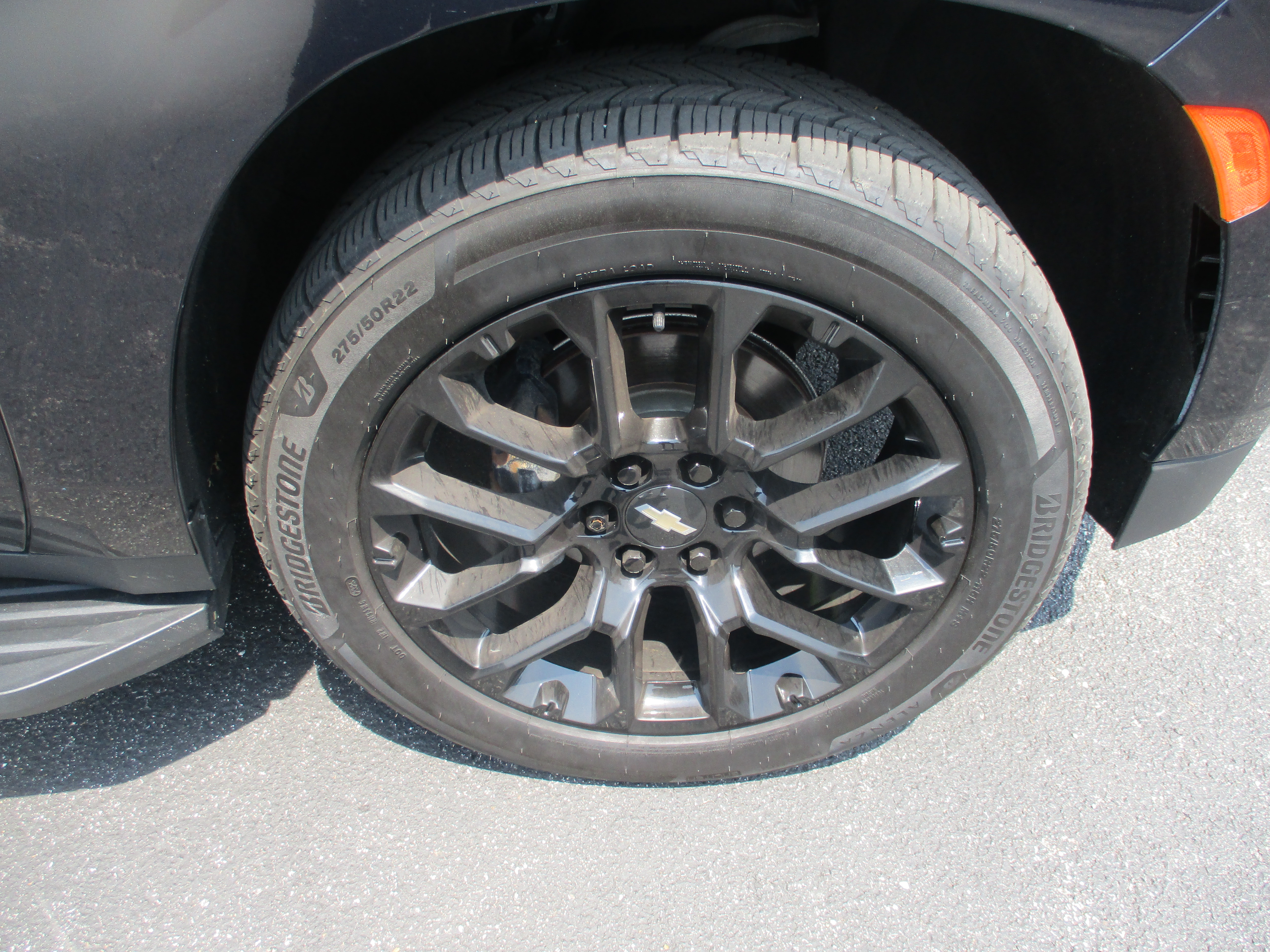 Used 2023 Chevrolet Tahoe High Country AWD/4WD image 23