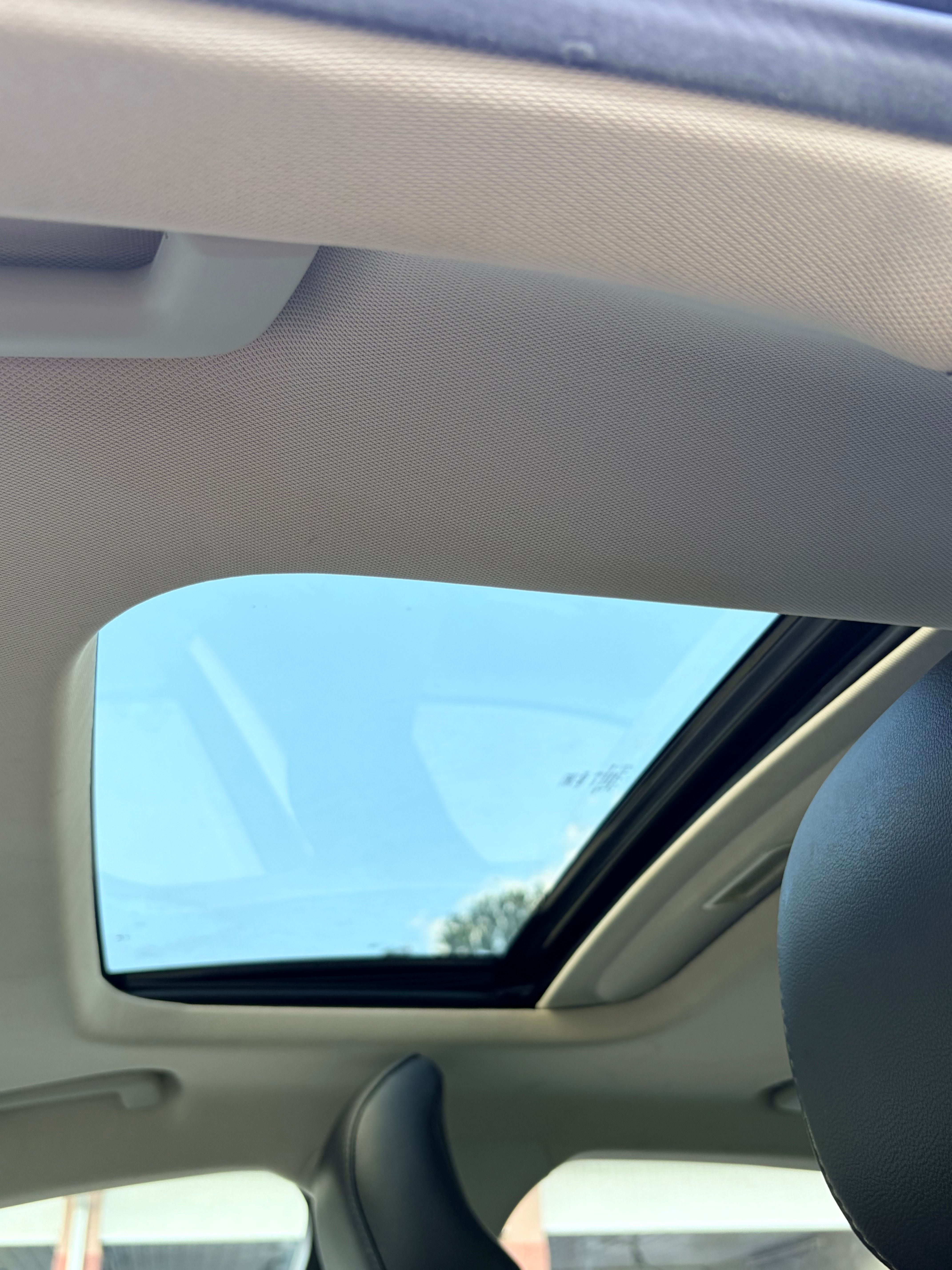 Used 2016 Ford Fusion Titanium FWD image 12