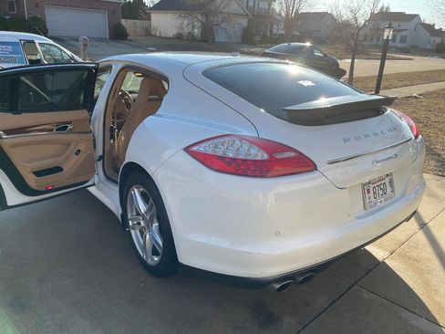 Used 2013 Porsche Panamera S w/ Premium Pkg Plus image 11