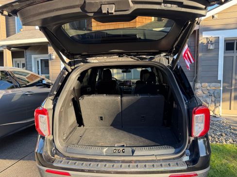Used 2020 Ford Explorer Limited AWD/4WD image 12