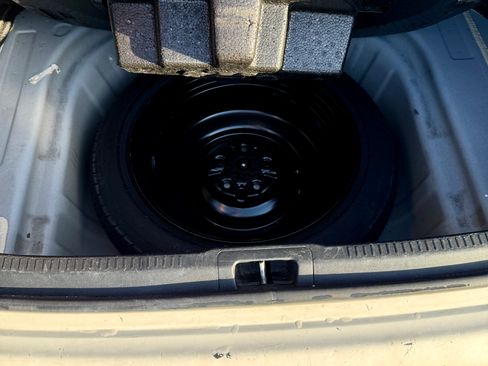 Used 2012 Toyota Camry SE image 12