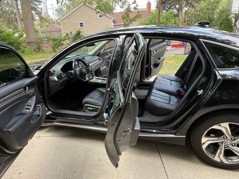 Used 2018 Honda Accord EX-L image 7