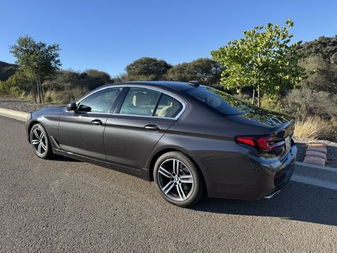 Used 2021 BMW 530i w/ Premium Package RWD image 6