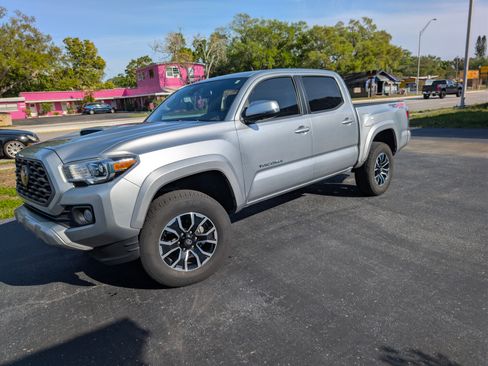 Used 2023 Toyota Tacoma TRD Sport w/ Advanced Technology Package image 1